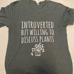 Olive green tshirt. Perfect for plant lovers